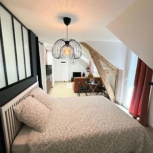apt-sacre-studio-parking-prive-wifi.midi-pyreneeshotels.com/