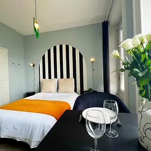 suite-medici-green.hotels-rhonealpes.com/